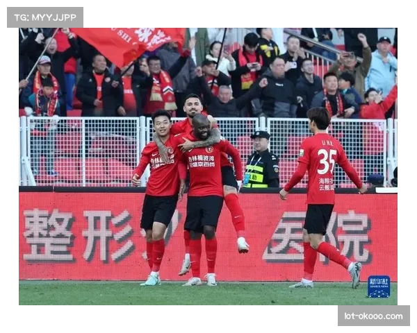 铁人防线收缩密集防守，成功抵御国安最后阶段猛攻